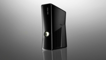 据报道，简化版 Xbox 将于 2013 年底上市
